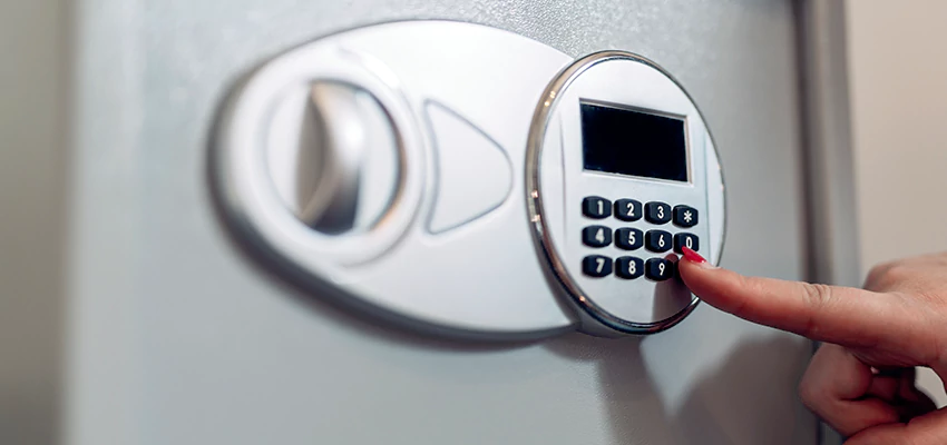 Jewelry Safe Cracking in Norwalk, California